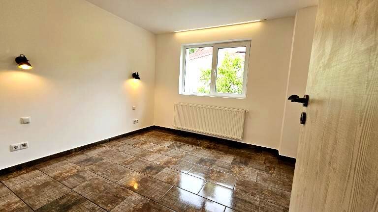 Snagov, adiacent lac,